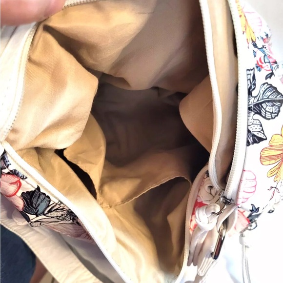 EUC Bueno Medium Purse Bag - Picture 3 of 14